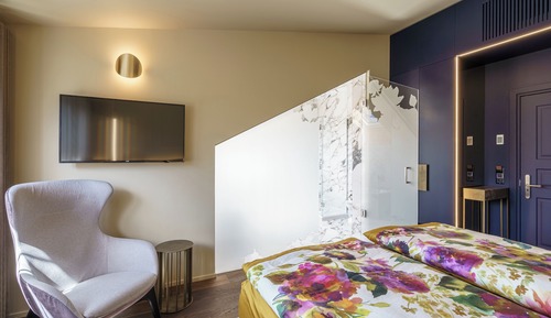  Premium Comfort Doppelzimmer mit Bergblick und Klimaanlage