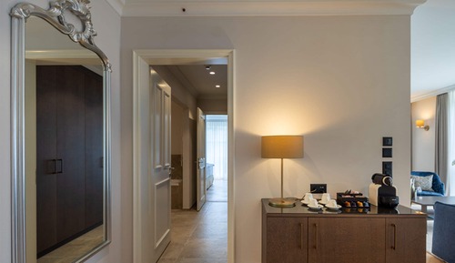 Suite (Premium Corner)