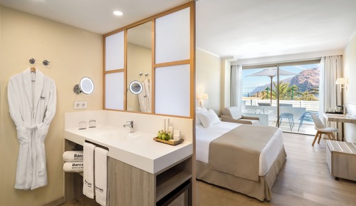 Habitación Deluxe, bañera de hidromasaje, vistas al jardín