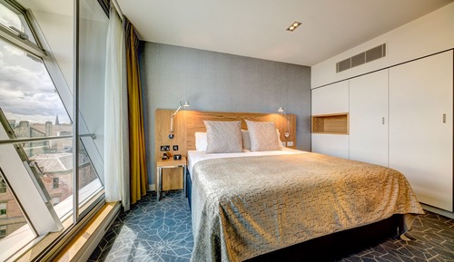 Habitación doble, vistas a la ciudad