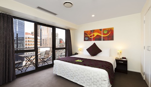 Suite estudio estándar, 1 cama de matrimonio, vistas a la ciudad