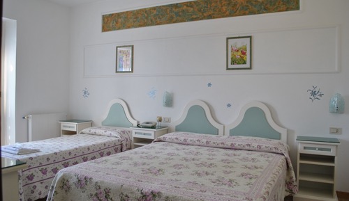 Habitación triple económica