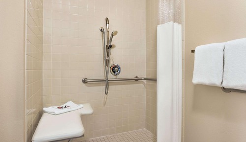 Habitación, 1 cama de matrimonio grande, accesible para personas con discapacidad (Mobility)