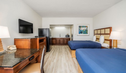 Kitchenette Studio With Cook-Top, 2 Queen Beds, Smoking