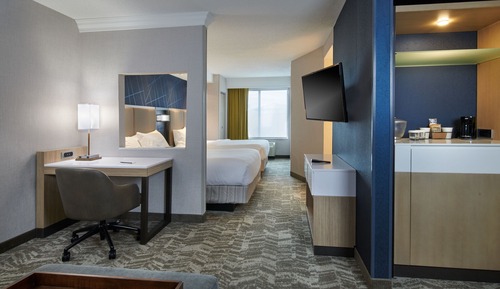 Suite, 2 camas dobles (Hearing Accessible)