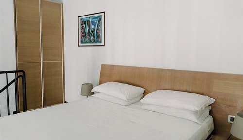 Apartamento, en edificio anexo