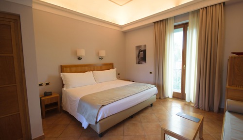 Suite estudio junior, vistas a la ciudad (Anfiteatro)