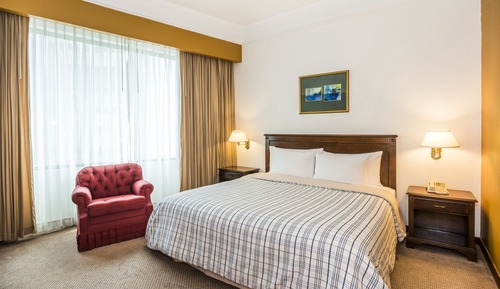 Habitacion estandar doble, 1 cama de matrimonio  2 personas