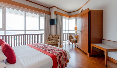 Family Paradise Suite 2 Adult & 2 child