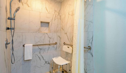 Habitación, 1 cama de matrimonio grande, accesible para personas con discapacidad, no fumadores