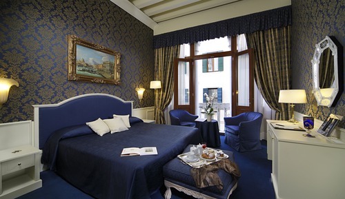 Suite, balcón
