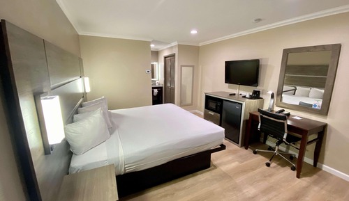 Habitación estándar, 1 cama de matrimonio grande, no fumadores, frigorífico y microondas