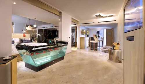 Club Suite - Entrance to Ushuaia Club Included