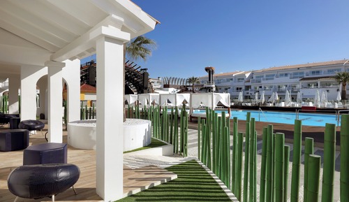 Superior Party All Night Long - Entrance to Ushuaia Club Included