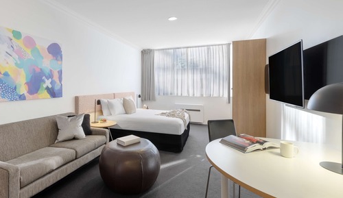 Estudio (No Housekeeping)