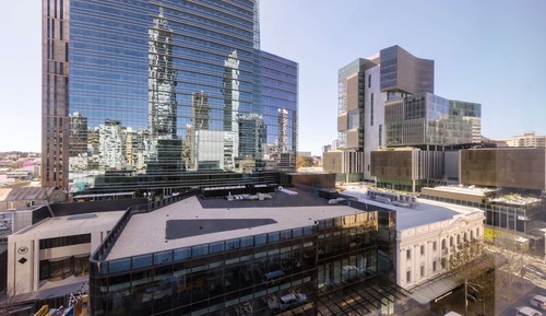 Estudio ejecutivo, vistas a la ciudad (No Housekeeping)