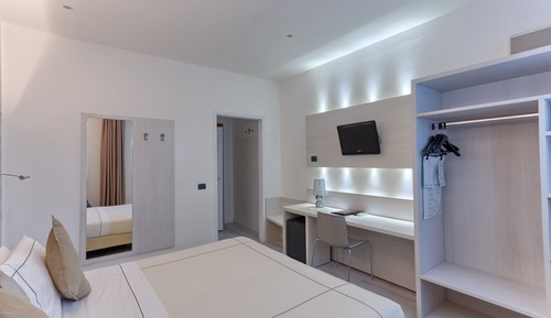 Habitación estándar con 1 cama doble o 2 individuales