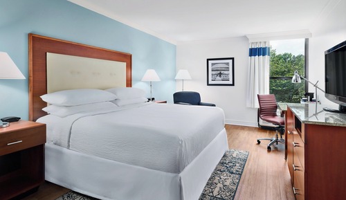 Habitación, 1 cama de matrimonio grande, no fumadores (Mobility/Hearing Access, Roll-In Shwr)
