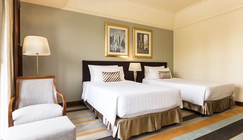 Grand Deluxe City View Twin Bed
