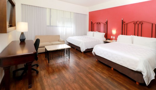 Suite, 2 camas de matrimonio (Juarez Ave View)