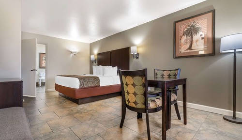Habitación estándar, 1 cama de matrimonio grande, frigorífico y microondas (1st Floor)