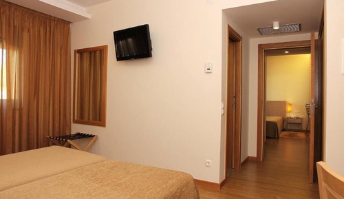 Habitación cuádruple familiar, varias camas