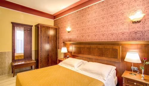 Habitación clásica con 1 cama doble o 2 individuales