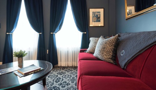 Habitación superior (King with Sofa Bed)
