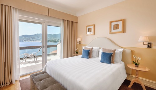 Suite ejecutiva, terraza, vistas al mar