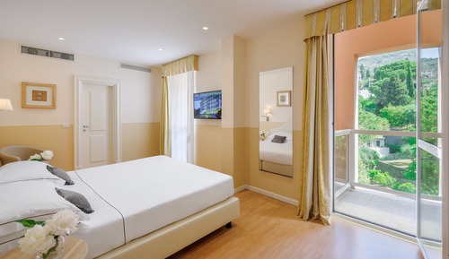 Habitación doble, vistas al parque (Prestige)