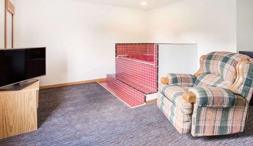 Suite, 1 cama de matrimonio grande, bañera de hidromasaje