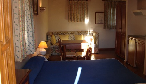 Villa (Studio)