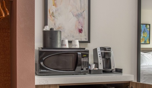 Habitación, 2 camas de matrimonio (Drinks & Snacks)