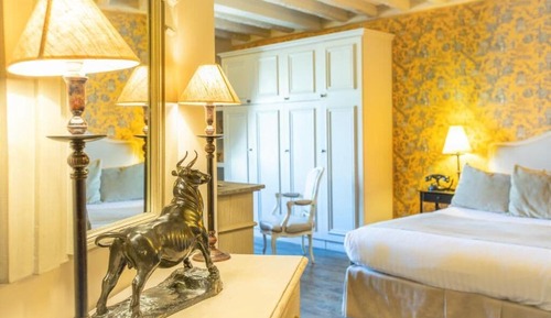 Quadruple Suite