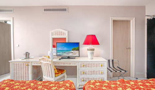 Habitación familiar, 2 camas dobles (Main Building)
