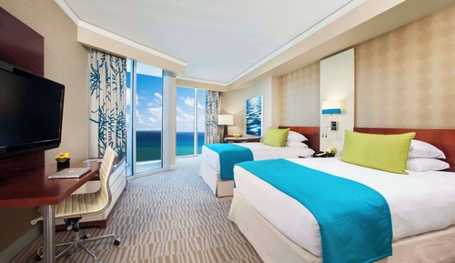 Habitación Deluxe, 2 camas de matrimonio, frente al mar