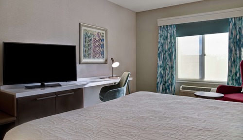 Estándar con cama de matrimonio King