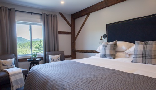 Barnhouse Mountain View King