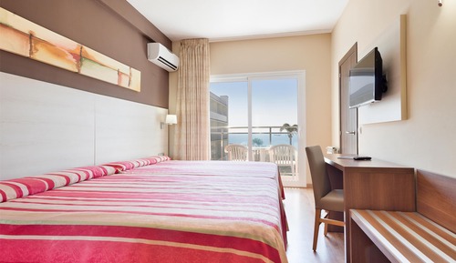 Habitación Superior (2 adultos)