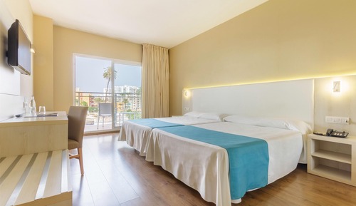 Habitación Premium (2 adultos y 1 niño)
