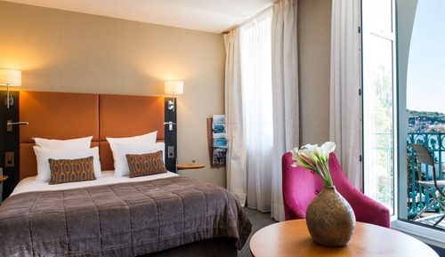 Habitación clásica, vistas parciales al lago