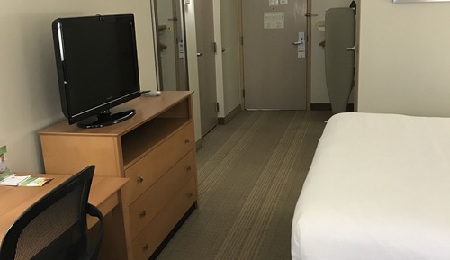 Habitación estándar, 1 cama de matrimonio grande, accesible en silla de ruedas (Accessible Tub)