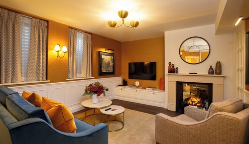 Hyde Park Suite