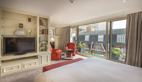 Three Bedroom Apartment