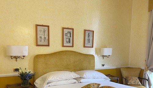 Habitación estándar con 1 cama doble o 2 individuales