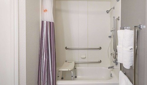 Habitación, 1 cama de matrimonio grande, no fumadores (Mobility/Hearing, Tub w/Grab Bars)
