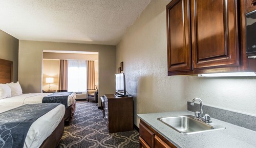 Suite, no fumadores (2 Queen Beds & 1 Sofa Bed)
