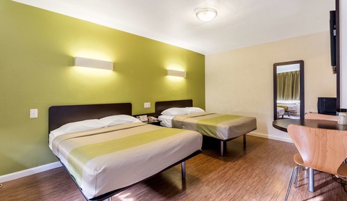 Habitación estándar doble, 2 camas dobles, no fumadores