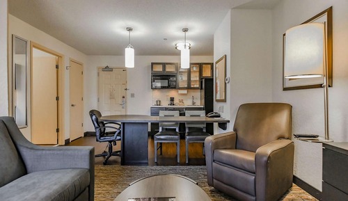 Suite, 1 cama de matrimonio, accesible para personas con discapacidad (Mobility Tub One Bedroom)