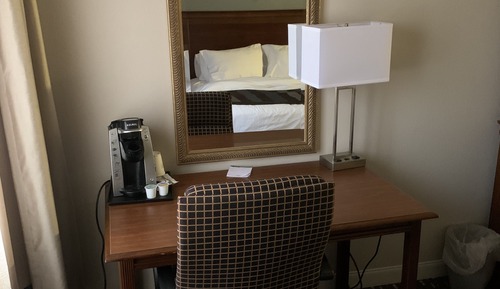 Habitación estándar, 1 cama de matrimonio grande, no fumadores (Mobility/Hearing Accessible)